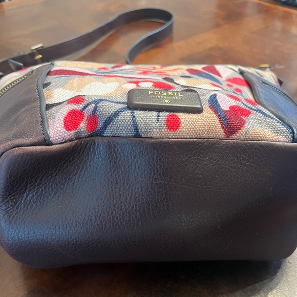 Fossil Women's Crossbody Bag - Floral Red and Black - Picture 3 of 13